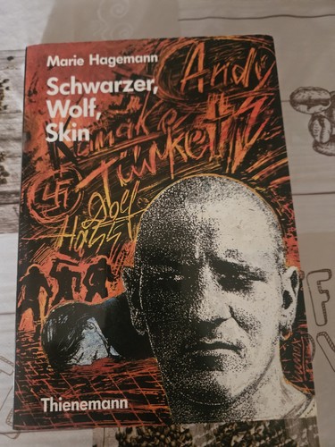 Schwarzer wolf skin - wolf,, marie